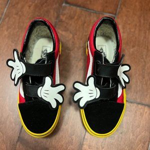 Vans Disney Mickey Mouse Hands Sneakers for Kids size 1